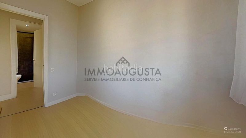 Foto f16d2ae0-b063-49c5-8b36-153b896885ad. Pis amb calefacció aparcament a Navas Barcelona