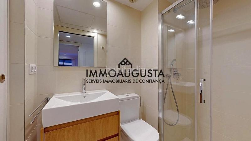 Foto 3eb81811-3959-44b7-9139-b8379369fb57. Pis amb calefacció aparcament a Putget - Farró Barcelona