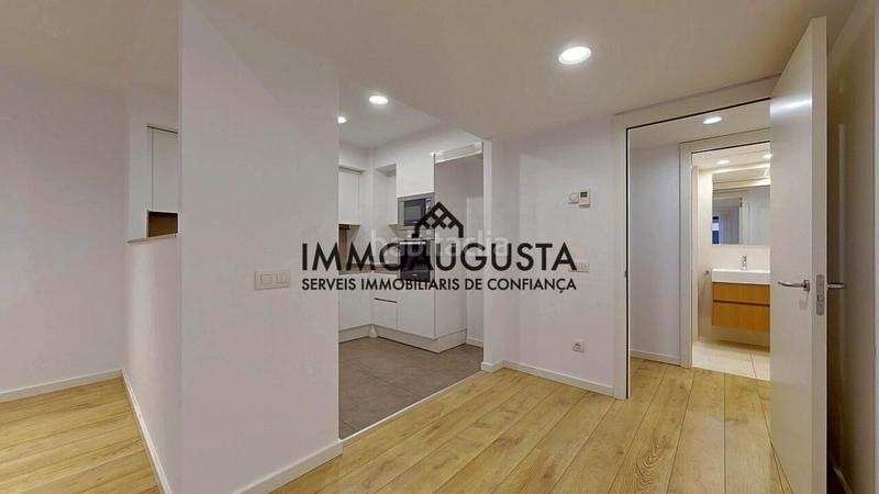 Foto 51fe3e56-af29-488e-b636-869694b5fc13. Pis amb calefacció aparcament a Putget - Farró Barcelona