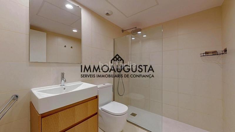 Foto d713d15e-0209-4ad6-a645-8493ab98e107. Pis amb calefacció aparcament a Putget - Farró Barcelona