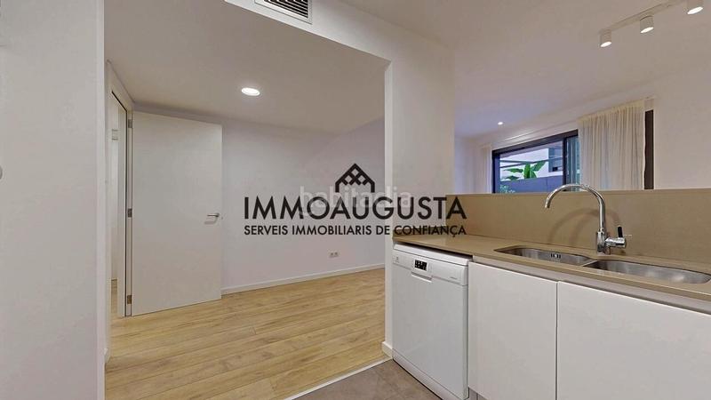 Foto e2e4e2bd-953f-4b8a-be3e-c48217116a12. Pis amb calefacció aparcament a Putget - Farró Barcelona