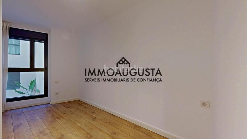 Foto 4f58843e-9c77-489f-ad52-c7240d36abe6. Pis amb calefacció aparcament a Putget - Farró Barcelona