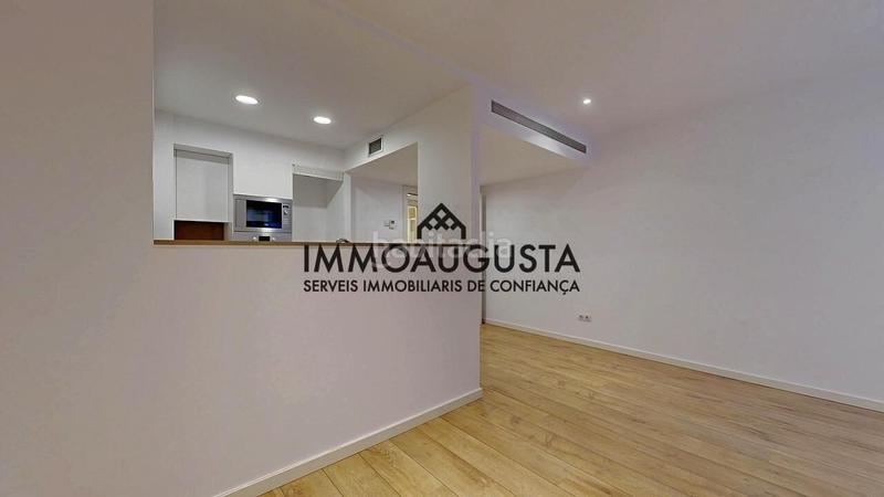 Foto 5726147b-d776-43fa-ab55-8f5b8f62aaaa. Pis amb calefacció aparcament a Putget - Farró Barcelona