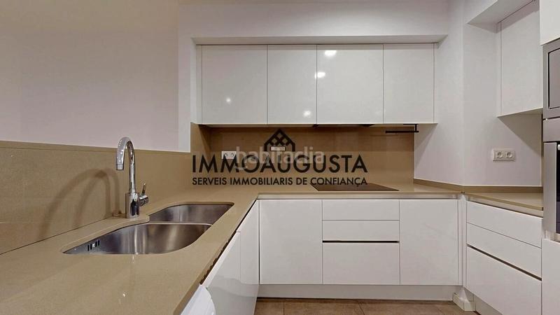 Foto b02fb3ae-6530-4ddc-a1bf-13dfade7fbc6. Pis amb calefacció aparcament a Putget - Farró Barcelona