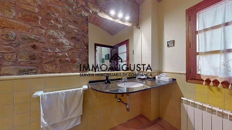 Foto 25996128-57d8-4514-b0c6-d04bb0eb2d48. Masia amb calefacció aparcament a Collbató