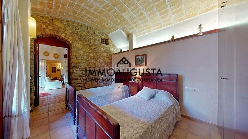 Foto 52e5a0ef-b5da-45e8-8e44-e0c92bc100a7. Masia amb calefacció aparcament a Collbató
