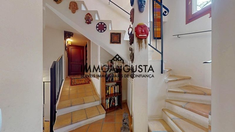 Foto 858565b0-1df9-46e8-a60d-77984d5b0a98. Masia amb calefacció aparcament a Collbató
