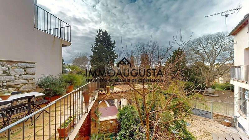 Foto d89d8adb-00b5-4c99-9911-c0a7e59084cd. Masia amb calefacció aparcament a Collbató