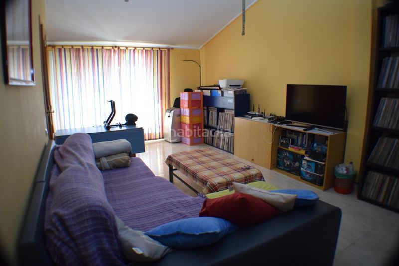 Foto 3b122cee-d7e1-46bd-97c5-b3dbd8e02701. Casa adossada amb calefacció aparcament a Centre Torredembarra