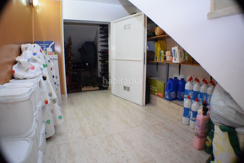 Foto 3f4dfdfe-e300-43cc-a897-9a66b81025eb. Casa adossada amb calefacció aparcament a Centre Torredembarra