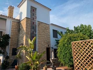 Casa  Carrer del berguedà. Casa en babilonia de siete habitaciones muchas posibilidades