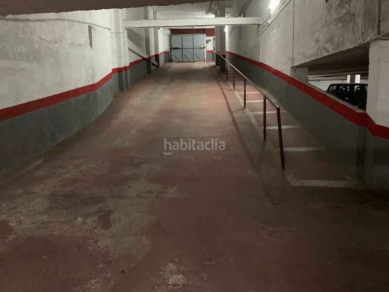 Foto 2579adb9-63ff-47b1-bf48-06b3fc4c90c8. Parking voiture dans Centre Torredembarra