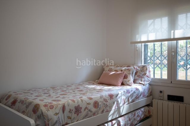 Foto 0476407b-6dc7-484c-a9ff-0c3a286756d0. Masia amb xemeneia calefacció aparcament a Riera de Gaià (La)