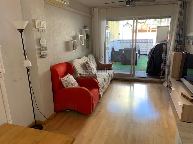 Foto aa159cf9-7c24-494f-bb55-baf72a47c7f7. Apartament amb calefacció piscina a Centre Torredembarra