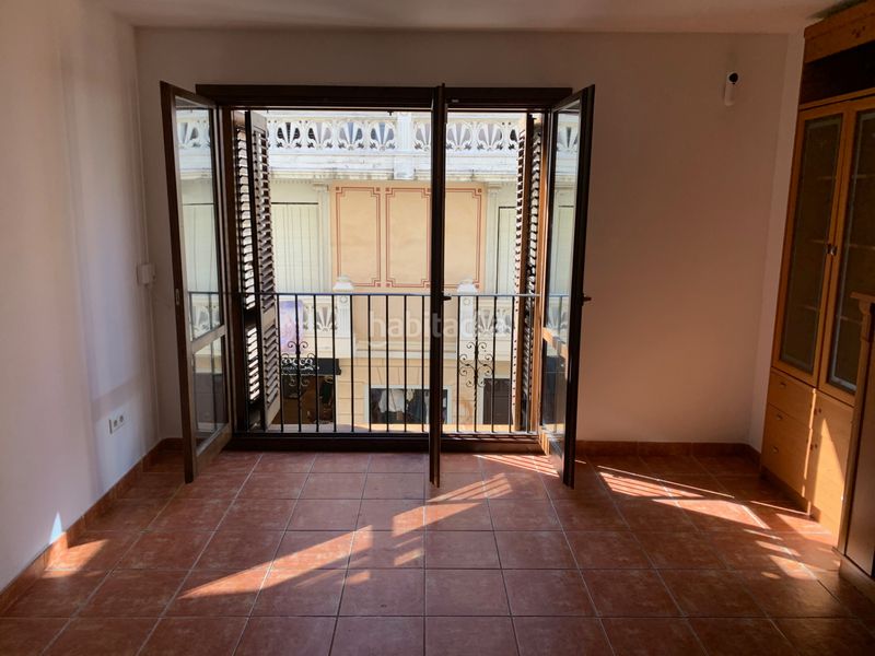 Foto ff27ead7-9196-4f71-bb8c-ee45d80a8ad3. Apartament amb calefacció a Centre Torredembarra