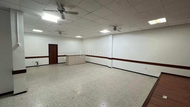 Foto 149ef033-1fc1-4f50-982d-f3ec6e57e06b. Alquiler local comercial amplio local en San Juan, . en Telde