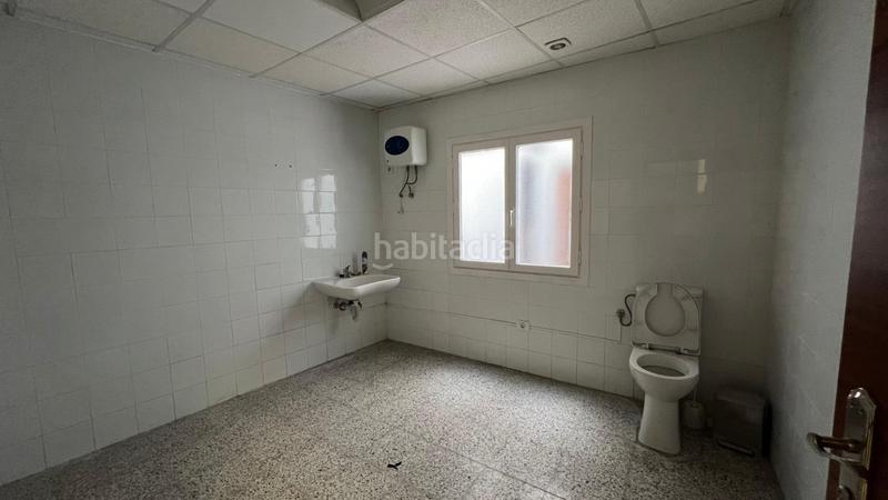 Foto 4e7d22b8-43da-420a-bb84-b1483545a500. Location local commercial dans San Juan Telde