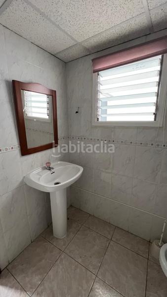 Foto 8de08d8b-4b4f-49c3-8afc-063b2b9e8d05. Location local commercial dans San Juan Telde