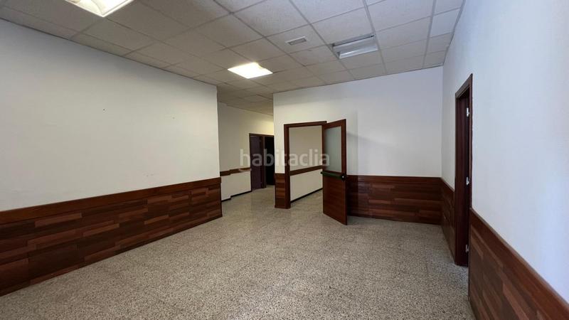 Foto bc158e06-a46b-4d5e-b037-080144722bcf. Location local commercial dans San Juan Telde
