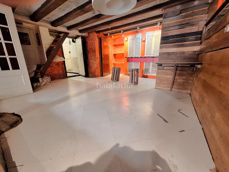 Foto f2b79aeb-f77b-4287-b4a2-52a388fe778b. Local commercial dans St. Pere - Sta. Caterina - El Born Barcelona