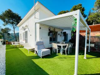 Chalet  Carrer del xarel·lo. Chalet de 70m2 con jardin y vistas