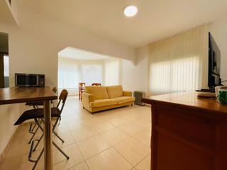 Location Appartement  Carrer sant antoni. Centrico piso bajos con 3 dormitorios