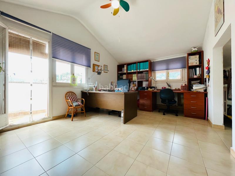 Foto 100cf29a-b143-4a80-bce8-3bc8b10d1a4b. Casa adossada amb calefacció aparcament a Corbera de Llobregat