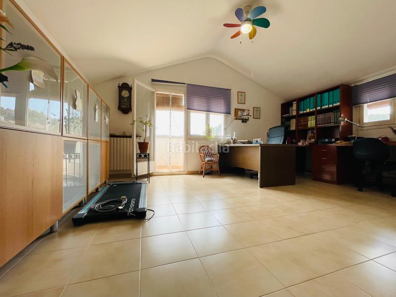 Foto 17fd1fb7-8031-4913-b05e-b3abf209fb59. Casa adossada amb calefacció aparcament a Corbera de Llobregat