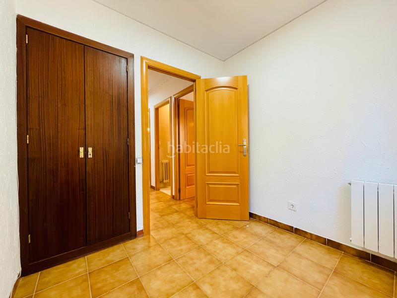 Foto 534d09f4-9e69-4ba3-90c3-0d2ebe22448d. Casa adossada amb calefacció aparcament a Corbera de Llobregat