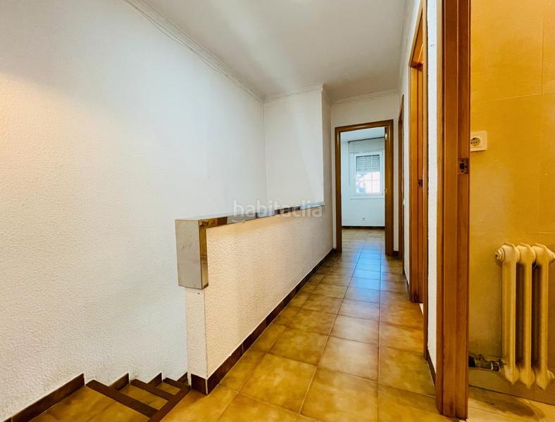 Foto 614d2354-c4aa-408e-847e-e6de086acfcb. Casa adossada amb calefacció aparcament a Corbera de Llobregat