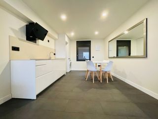 Rent Office space in Corbera de Llobregat. Estudio oficina de 50m2 con cocina y baño