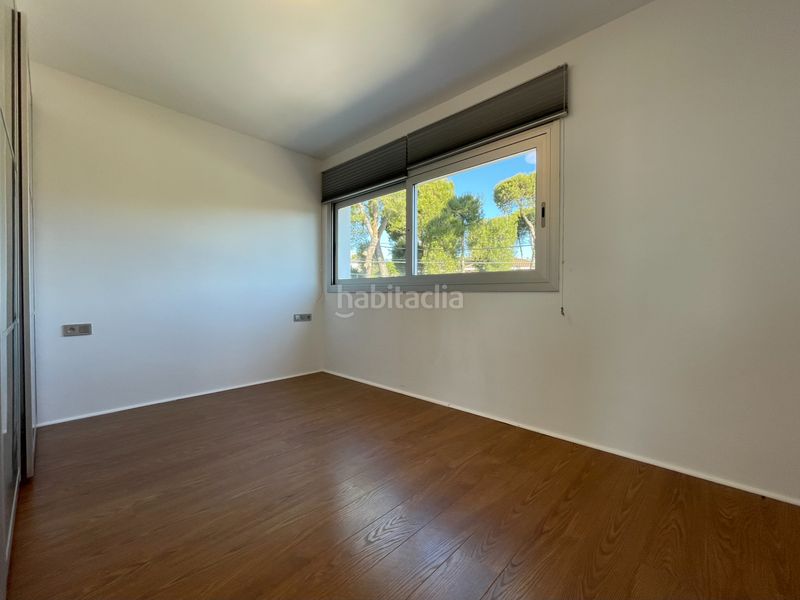 Foto 7b0d6627-6f75-43a4-bd1d-0ae2a13c7cd9. Xalet amb xemeneia aparcament piscina a Corbera de Llobregat