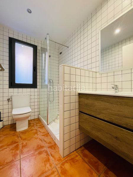 Foto f18e8cd9-e3a6-48b9-85ef-99d931bd6953. Xalet amb xemeneia calefacció aparcament a Corbera de Llobregat