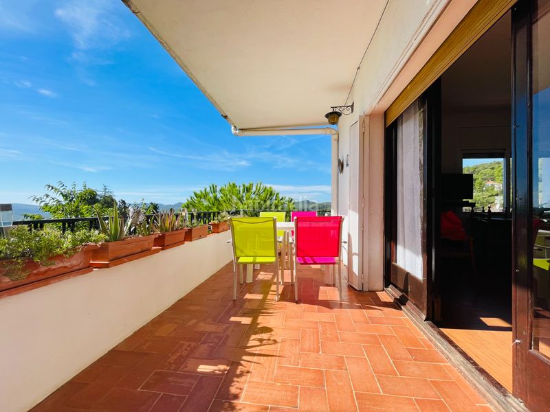 Foto 1f471be6-d52a-413f-8068-8adb48587e54. Chalet con camino parcheggio in Corbera de Llobregat
