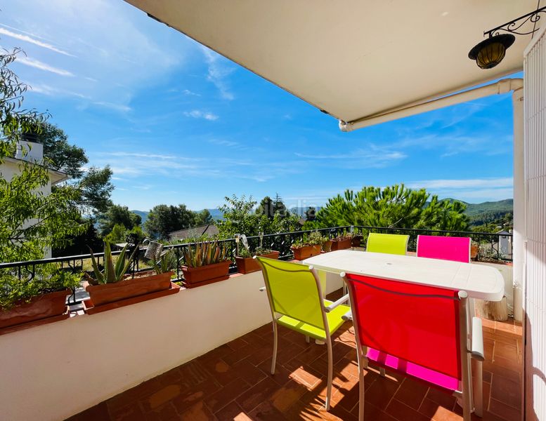 Foto 6ab0cc60-ad85-4524-a858-c8b51a7c6155. Chalet con camino parcheggio in Corbera de Llobregat