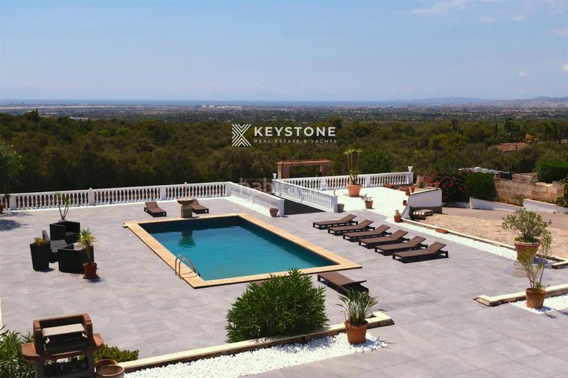Foto c95529a3-18fb-4d6b-8d07-f3a7bbac50b4. Chalet impresionante villa con vistas a la bahia de palma en Marratxí