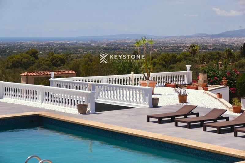 Foto f3340ac2-8dfb-4acc-b2b7-50dfcbb40051. Chalet impresionante villa con vistas a la bahia de palma en Marratxí