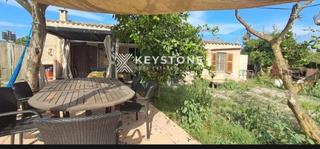 Chalet in Sant Joan. Encantadora casa rústica con piscina privada y amplio terreno