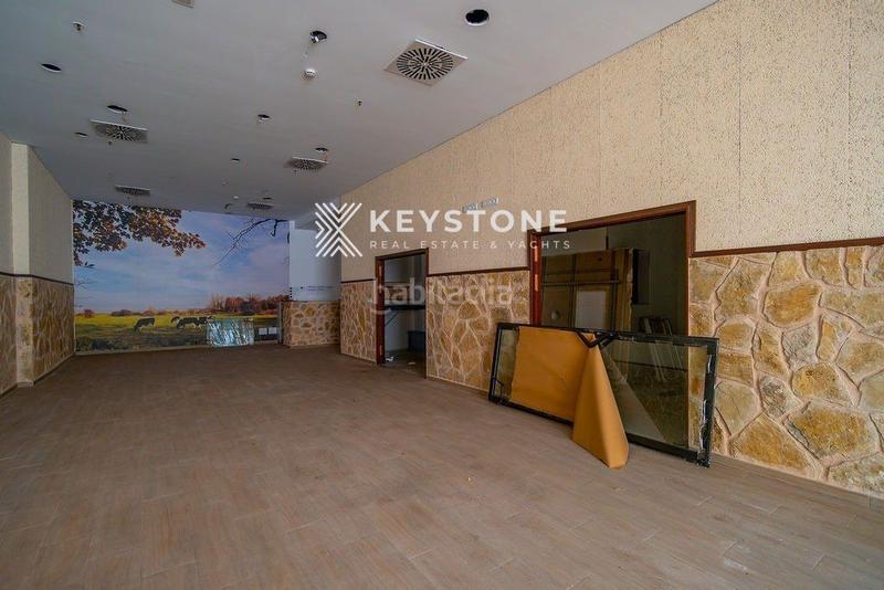 Foto d3aa3d93-d81b-4870-b875-182e0ce0649f. Location local commercial dans Cas Català-Illetes Calvià