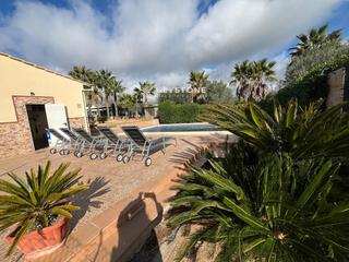 Mas  De alicantí. Negociable finca rústica en llucmajor con piscina, estudio de in