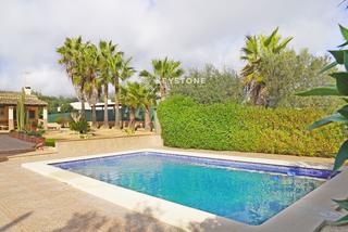 Xalet  De alicantí. Negociable finca rústica en llucmajor con piscina, estudio de in