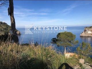 Finca rústica  Costa brava. Solar exclusivo en primera línea de mar en sóller