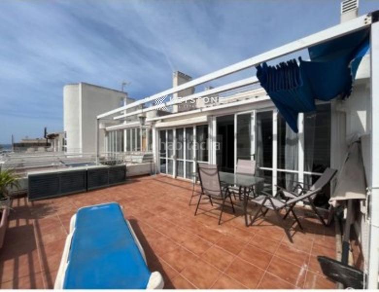 Foto 104900f7-80c8-4aac-9573-fb2be7c42e27. Alquiler ático  luminoso con gran terraza a pasos del mar en mallorca en Palma de Mallorca