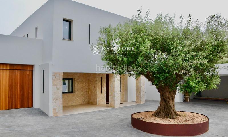 Foto 577b666f-de94-4025-b05b-8839a97b2ea6. Xalet amb calefacció aparcament piscina a Santa Ponça Calvià