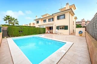 Semi detached house  Distrito maioris-puig de ros. Casa adosada con piscina en puig de ros