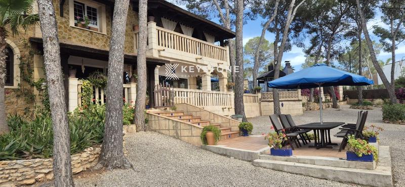 Foto ff6b1a3a-3e7c-47cc-92db-2e8ac0ac7810. Chalet con parcheggio in Cala Vinyes Calvià