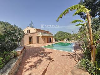 Location Chalet  N/a. Exclusiva finca de lujo en entorno natural cerca de palma y lluc