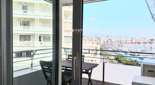 Flat in El Terreno. Exclusiva propiedad en venta en el paseo marítimo