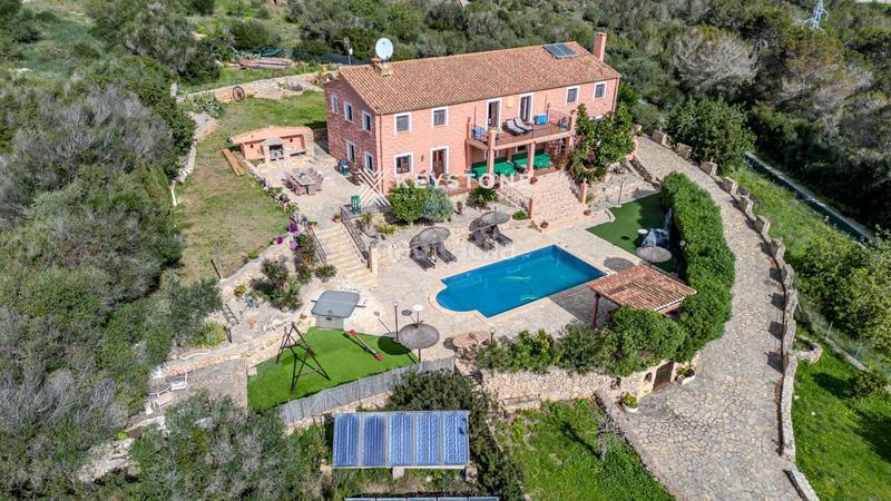 Foto 4a8b3503-b7c4-40dc-8ae8-5f1cbc344c80. Rent chalet with parking pool in Jaume III Palma de Mallorca