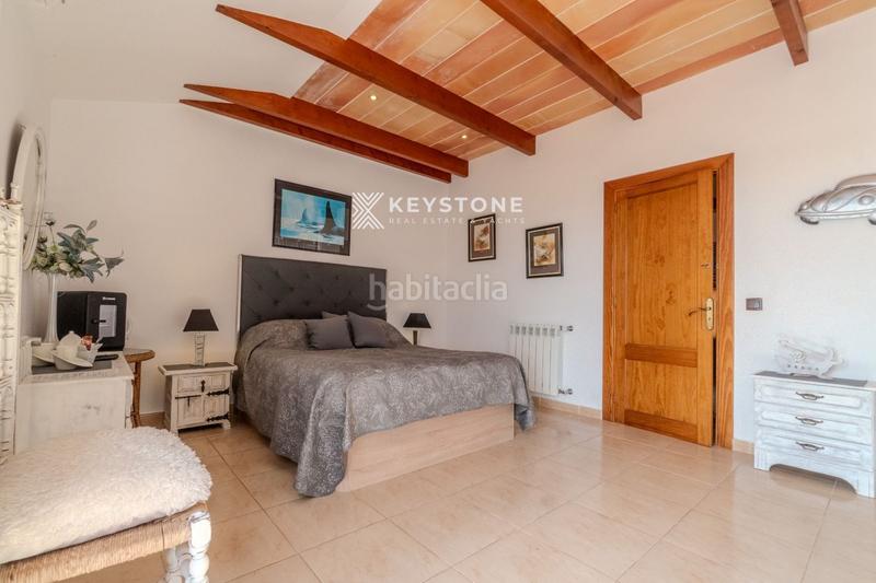 Foto 5861ddc0-317f-4eb9-b381-2f34f93d2631. Rent chalet with parking pool in Jaume III Palma de Mallorca